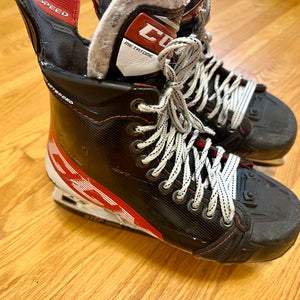 CCM JetSpeed FT4 Pro Hockey Skates Wide Width 6 (Used)