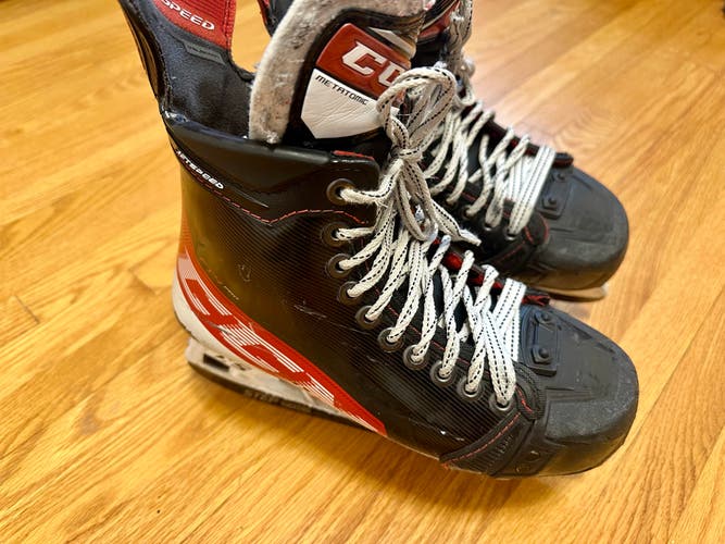 CCM JetSpeed FT4 Pro Hockey Skates Wide Width 6 (Used)