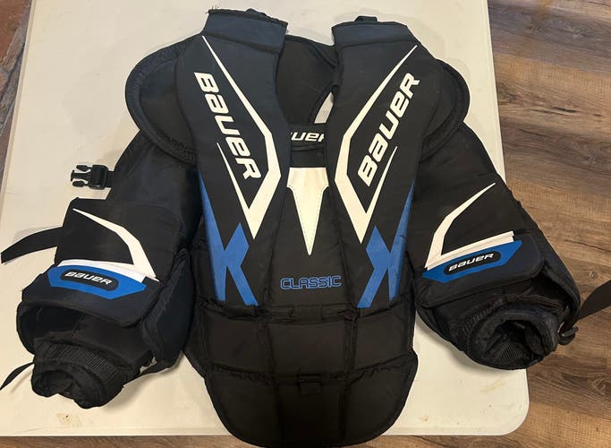 Small / Medium Bauer Classic Goalie Chest Protector (Used)