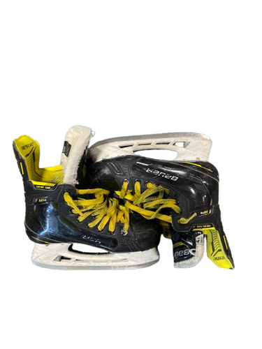 Used Bauer M4 Intermediate Hockey Skate Intermediate 4.5 11472-S000143216
