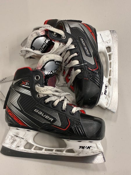 Youth Bauer Vapor X2.7 Hockey Goalie Skates Size 12.5 (Used)