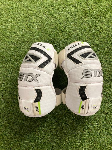 Medium Adult STX Cell V Arm Pads (Used)