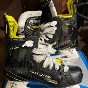 2024 Bauer Supreme M4 Hockey Skates Regular Width Size 4.5 (Used)