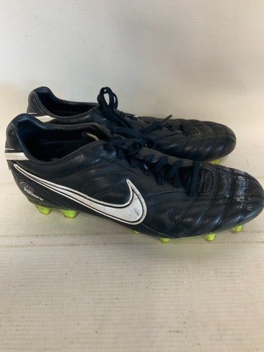 Used Nike CLASSIC TIEMPO Soccer Cleats Black Senior 6 11823-S000033828