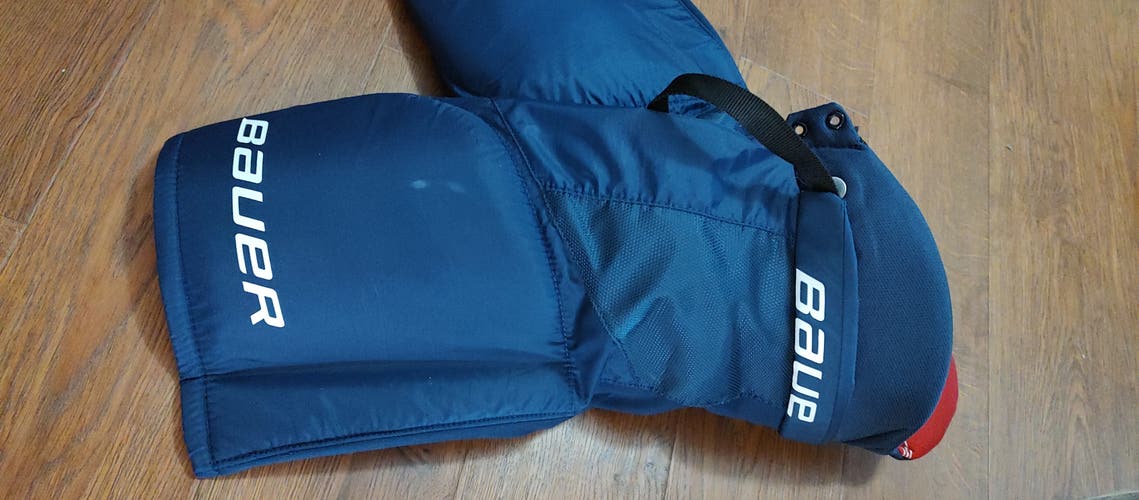 Junior Medium Bauer Nsx Hockey Pants (Used)