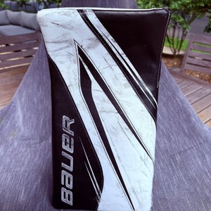 Used  Bauer M5 Pro Goalie Blocker - Senior Regular