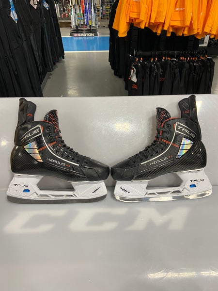 Used True HZRDUS 9X Size 9 Regular Width Skates