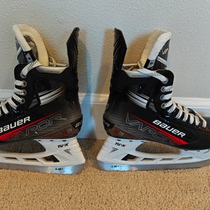 Bauer Vapor X3 Hockey Skates Regular Width 6 (Used)