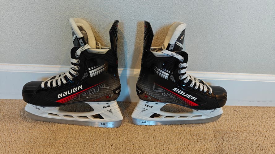 Bauer Vapor X3 Hockey Skates Regular Width 6 (Used)