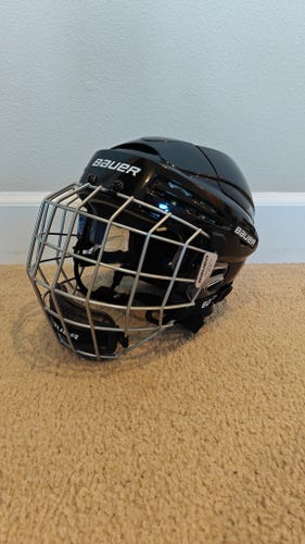 Medium Bauer 5100 Helmet combo (Used)
