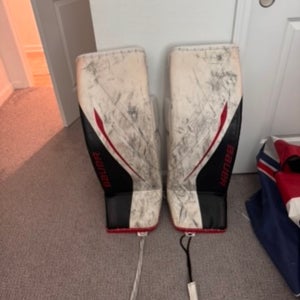 Medium 2024 Bauer Hyperlite 2 Goalie Leg Pads Pro Stock (Used)