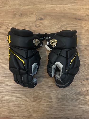 UMBC Under Armour Engage 2 Lacrosse Gloves