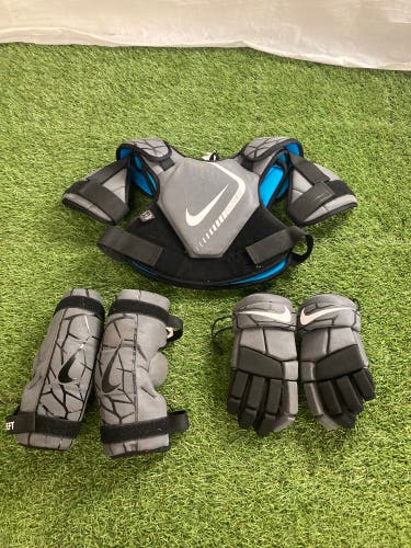 Large Youth Nike Vapor LT Shoulder Pads (Used)