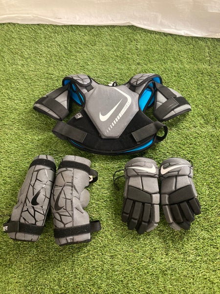 Large Youth Nike Vapor LT Shoulder Pads (Used)