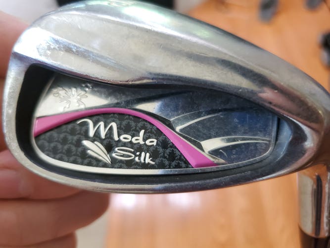 Women's Tour Edge Moda Silk (PW)