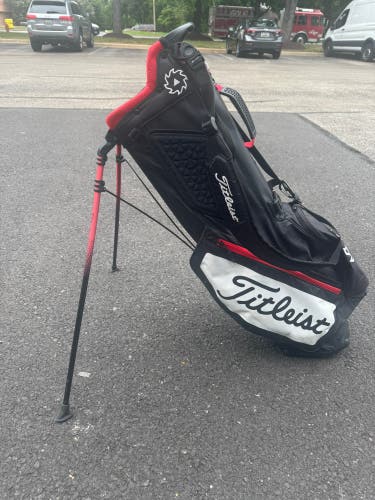 Titleist Players 4 Stand Golf Bag