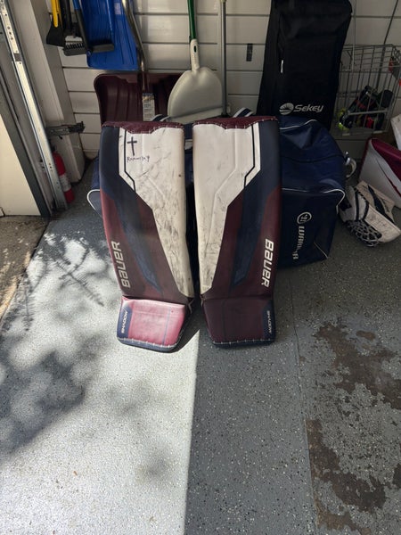 34" 2024 Bauer Supreme Shadow Goalie Leg Pads Pro Stock (Used)