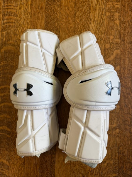 Medium Adult Under Armour Command Pro Arm Pads (Used)