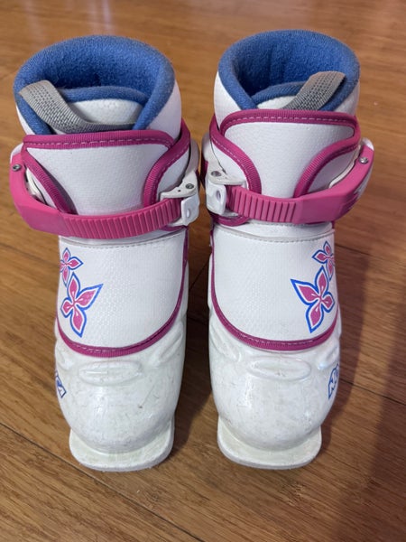 Kid's Nordica Ski Boots Soft Flex (Used) Size 17-18