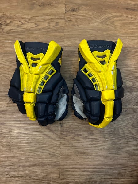 2024 BIG 10 Champions Michigan Lacrosse Gloves