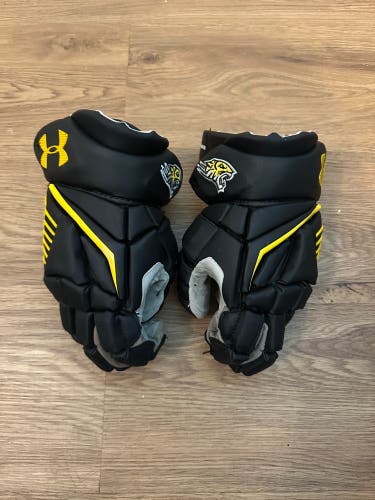 2025 CAA Champions Towson Under Armour Lacrosse Gloves