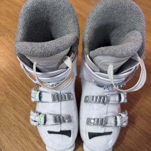 Kid's Rossignol All Mountain Ski Boots Soft Flex (Used)