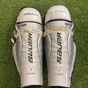 Senior Bauer Shin Pads 14" (Used)