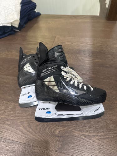 2024 True Catalyst Pro Hockey Skates Pro Stock Size 5.5 (Used)