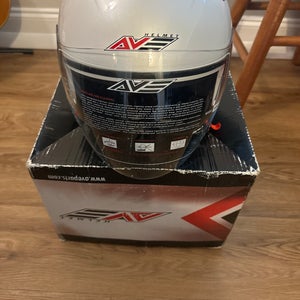 BRAND NEW AVE A-51 Riding Helmet Pearl White Adult large With In Box!