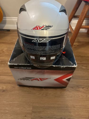 NEW - AVE A-51 Riding Helmet, Pearl White, Adult large - In Box!
