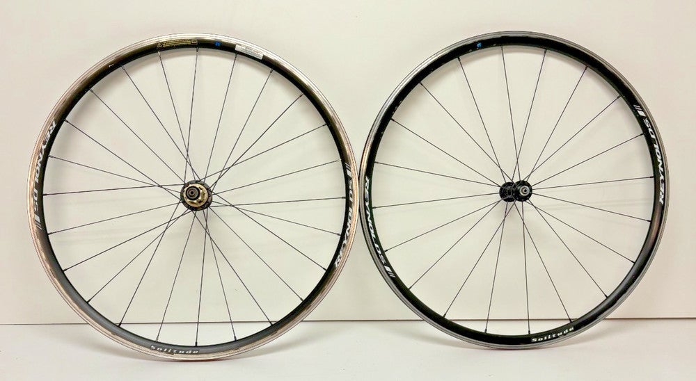 Reynolds Solitude 24/20-Spoke Lightweight Aluminum 700C Wheelset Campagnolo