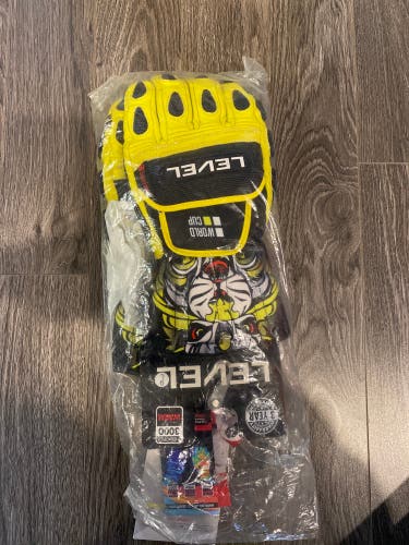 Yellow Large Adult Unisex Level Gloves (New)