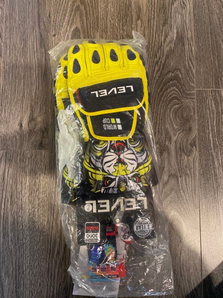 Yellow Large Adult Unisex Level Gloves (New)