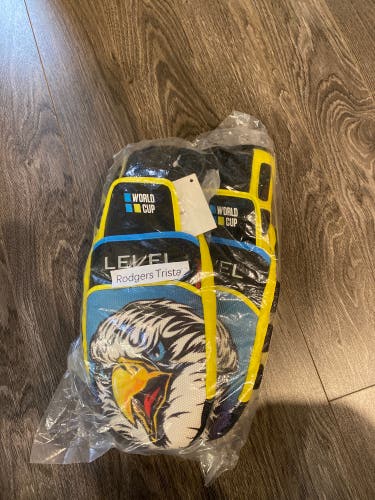 Blue Large Adult Unisex Level Gloves (New)