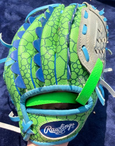 Green Rawlings Player Series DINO RH Infield Baseball Glove 9" (Used)