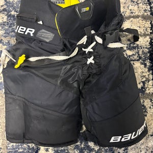 Junior Small Bauer Hockey Pants (Used)