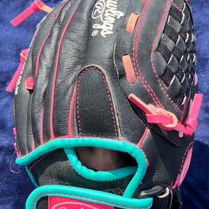 Black Rawlings Highlight RH Softball Glove 10.5" (Used)