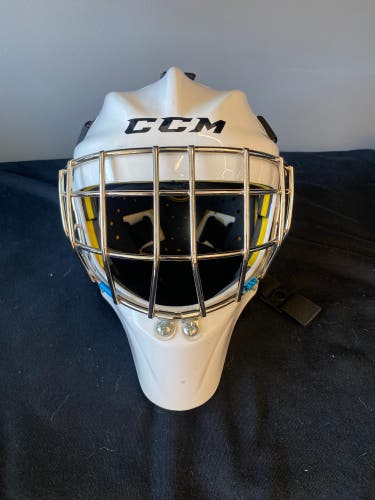 Youth CCM Axis 1.5 Goalie Mask (Used)