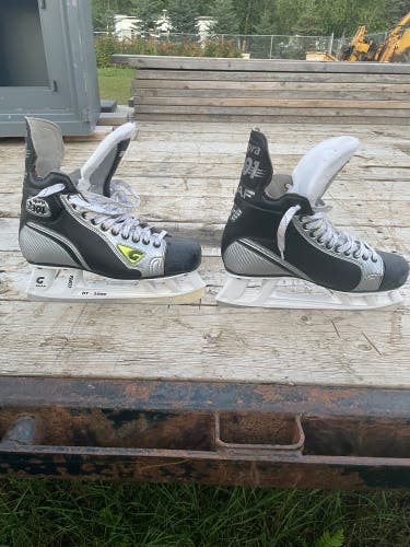 Graf Supra 301 Hockey Skates 10.5 (New)