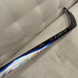 New! Senior RH Bauer FLYLITE P92 87 Flex Hockey Stick