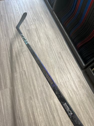 Senior CCM RibCor Trigger 9 Pro Right Handed Hockey Stick P29 70 Flex Pro Stock (New)