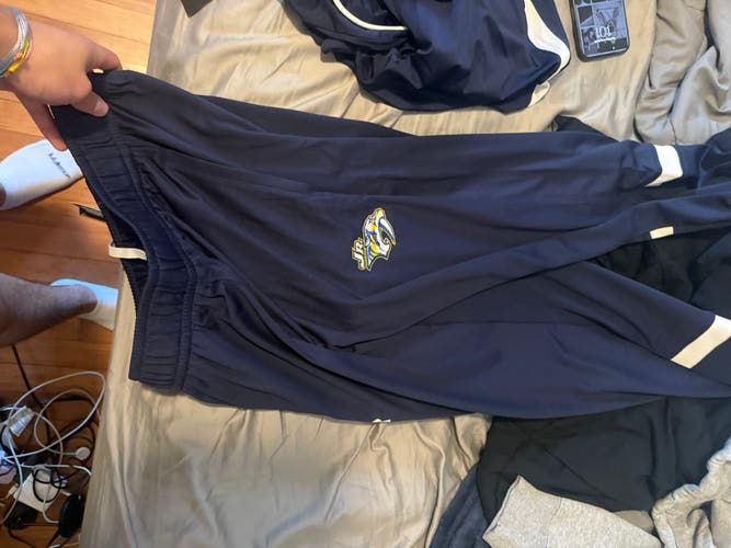 Blue Small Men's Under Armour Pants (New)