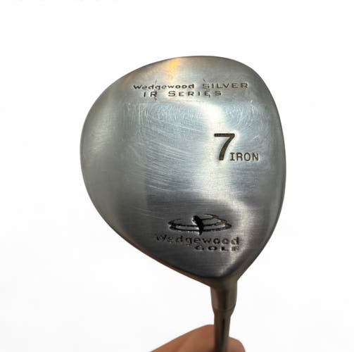 NICE WEDGEWOOD SILVER IR SERIES 34* 7 IRONWOOD SENIOR GRAPHITE 40" MENS RH