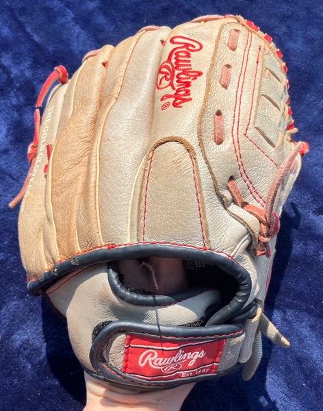 Gray Rawlings Sure Catch RH Pitcher's Baseball Glove 11" (Used)