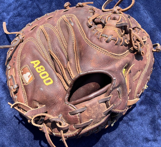 Brown Adult Wilson A800 RH Catcher's Baseball Glove 34" (Used)