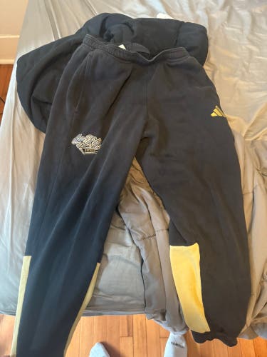 Black Medium Men's Adidas Pants (Used)