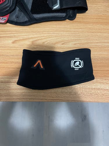 Aegis Sr neck guard S/M