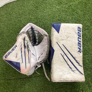 White Senior Bauer Hyperlite Goalie Gloves & Blockers Regular (Used)