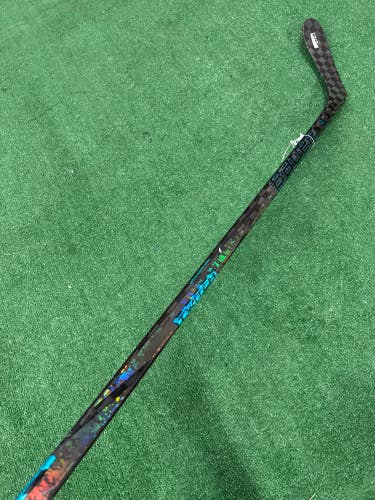 Junior Bauer Twitch Hockey Stick Left Hand P28 (Used)