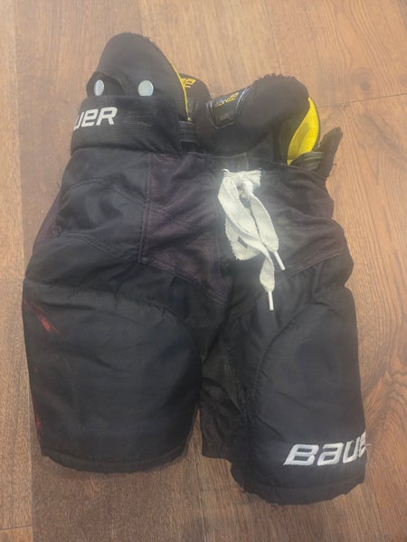 Youth Medium Bauer Supreme Ultrasonic Hockey Pants (Used)